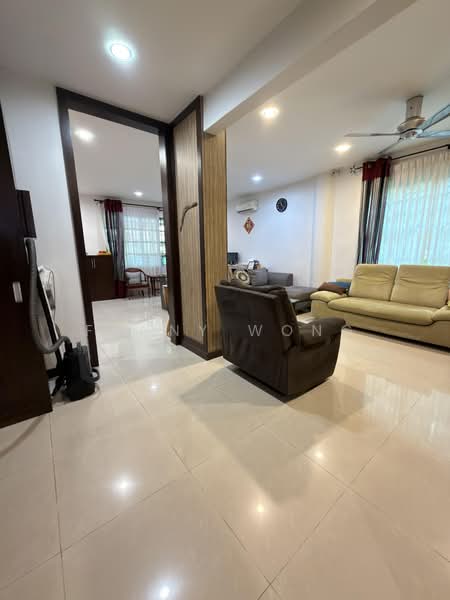 Rumah Berkembar untuk Dijual di Gelugor (Penang) - Fanny Wong - Living Room - PropertyGuru.com.my