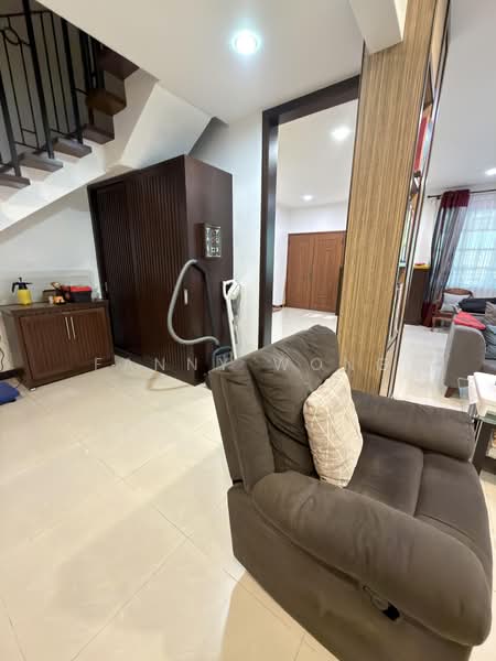 Rumah Berkembar untuk Dijual di Gelugor (Penang) - Fanny Wong - Living Room - PropertyGuru.com.my