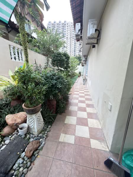 Rumah Berkembar untuk Dijual di Gelugor (Penang) - Fanny Wong - Exterior - PropertyGuru.com.my