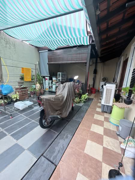 Rumah Berkembar untuk Dijual di Gelugor (Penang) - Fanny Wong - Exterior - PropertyGuru.com.my