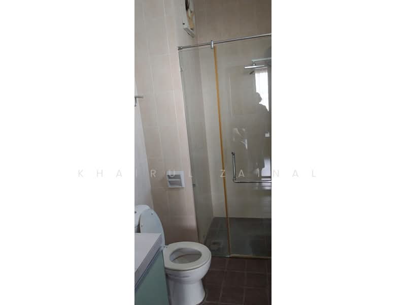 Terraced House for Sale in Seri Kembangan (Selangor) - Khairul Zainal - Bathroom - PropertyGuru.com.my