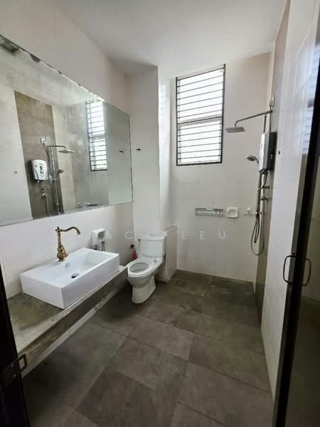 2-storey Terraced House for Sale in Taman Riana Ukay (Ulu Kelang) - Jack Leu - Bathroom - PropertyGuru.com.my