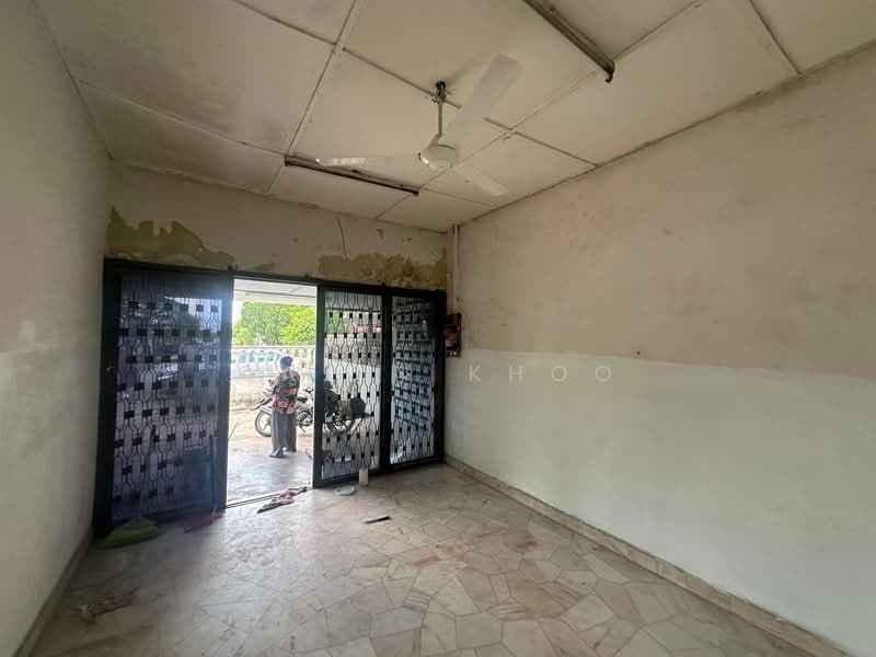 1-storey Terraced House for Sale in Bandar Lahat Baru (Lahat) - Qazin Khoo - Interior - PropertyGuru.com.my