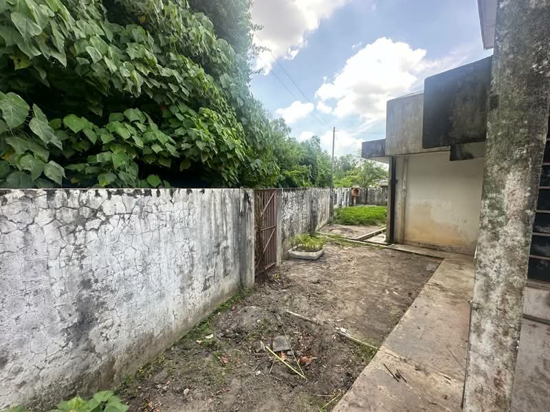 1-storey Terraced House for Sale in Bandar Lahat Baru (Lahat) - Qazin Khoo - Exterior - PropertyGuru.com.my
