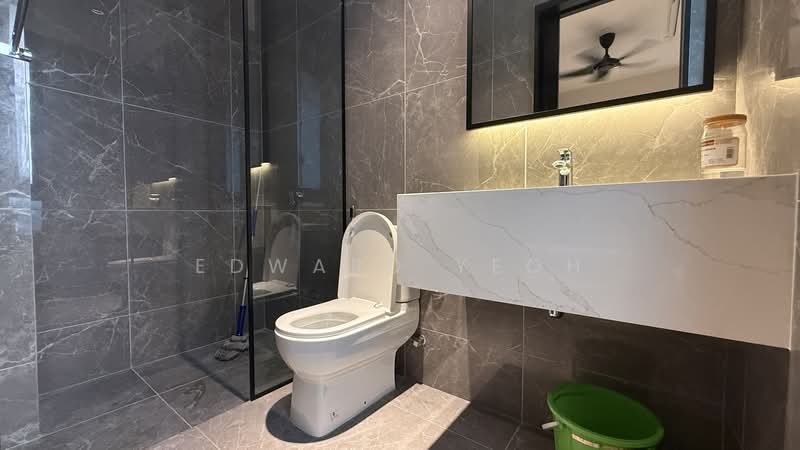 Servis Apartment untuk Disewa di Skylon Residences - Edward Yeoh - Bathroom - PropertyGuru.com.my