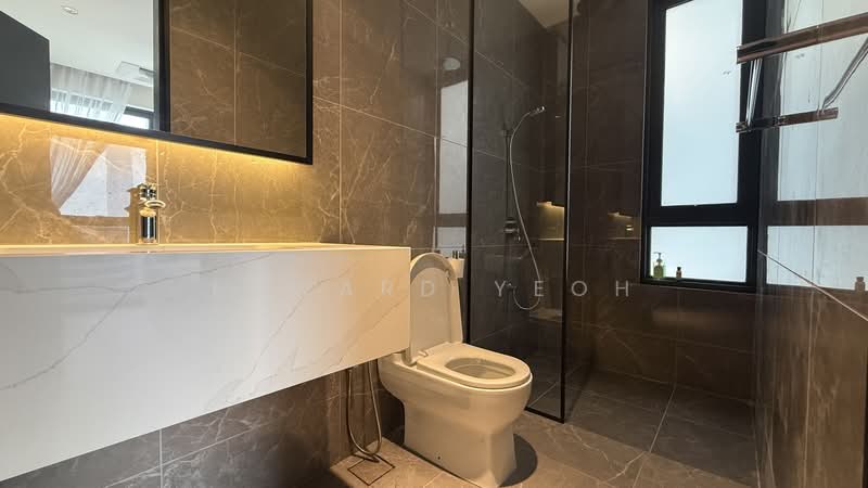 Servis Apartment untuk Disewa di Skylon Residences - Edward Yeoh - Bathroom - PropertyGuru.com.my