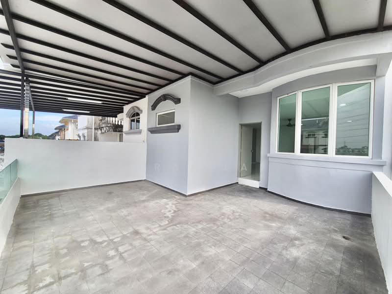 3-storey Terraced House for Sale in Taman Pulai Utama (Skudai) - Sarah Lai - PropertyGuru.com.my