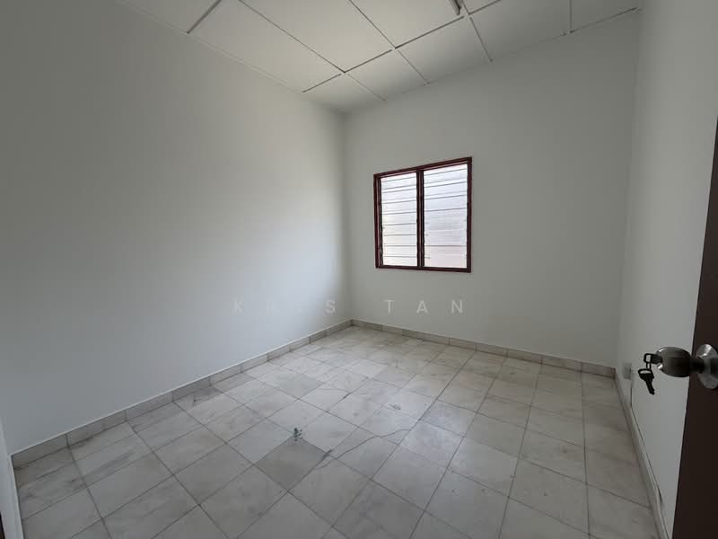 2-storey Terraced House for Rent in Taman Muhibbah (Seri Kembangan) - Kris Tan - Interior - PropertyGuru.com.my