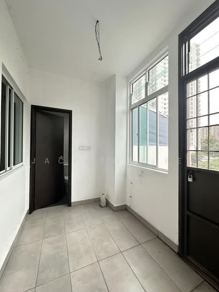 Rumah Berkembar untuk Dijual di Sungai Ara (Penang) - Jacyntha Lee - PropertyGuru.com.my