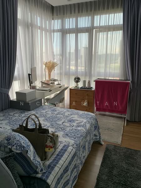 Condominium for Sale at Vivo Residential Suites - Nicholas Tan - Bedroom - PropertyGuru.com.my