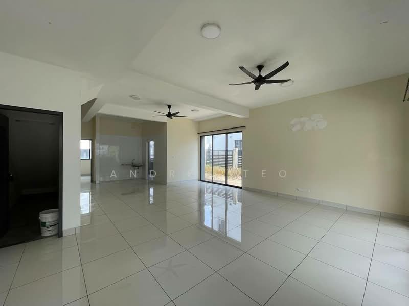 Rumah Teres 2 Tingkat untuk Dijual di Taman Glenmarie (Johor Bahru) - Andrew Teo - Living Room - PropertyGuru.com.my