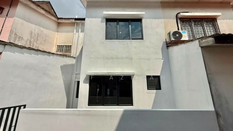 2-storey Terraced House for Sale in Bandar Kinrara Seksyen 1 (Bandar Kinrara) - Afif Azizan - PropertyGuru.com.my