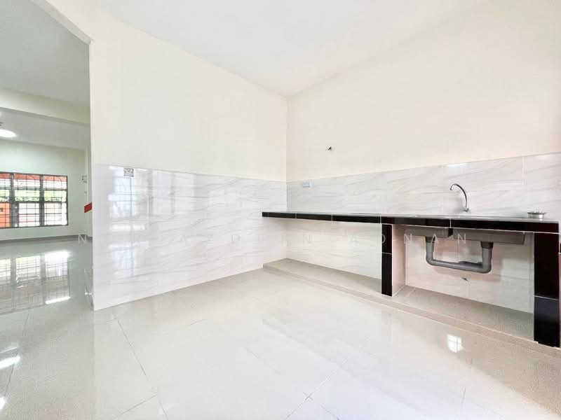 2-storey Terraced House for Sale in Taman Pelangi Semenyih (Semenyih) - Nor Azdlin Adnan - PropertyGuru.com.my