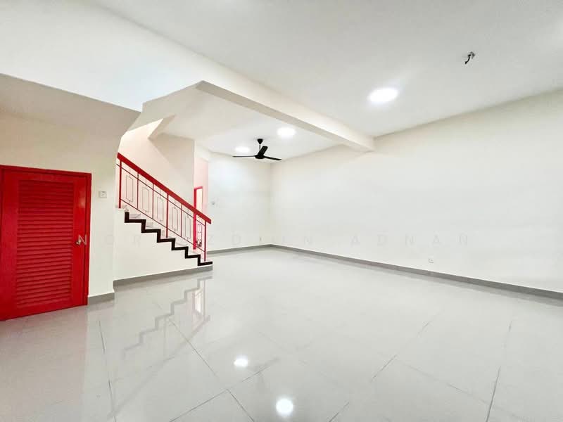 2-storey Terraced House for Sale in Taman Pelangi Semenyih (Semenyih) - Nor Azdlin Adnan - PropertyGuru.com.my