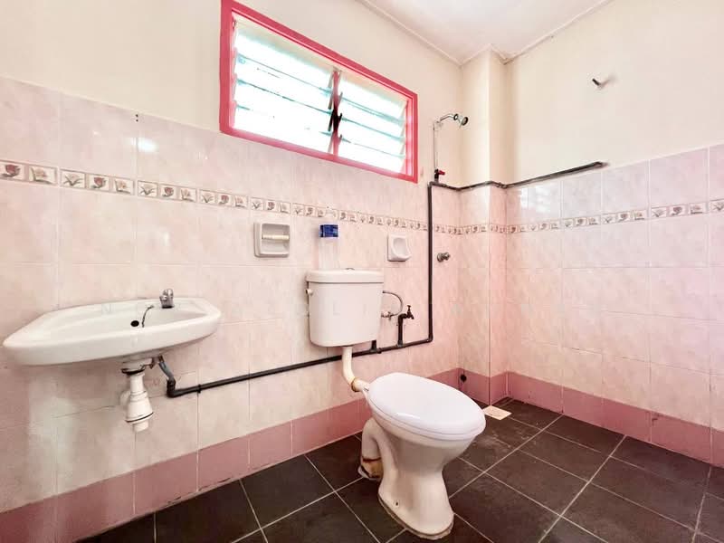 2-storey Terraced House for Sale in Taman Pelangi Semenyih (Semenyih) - Nor Azdlin Adnan - PropertyGuru.com.my