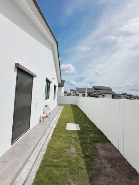 Bungalow for Sale in Taman Pekatra Indah (Simpang Ampat) - Christina Loh - PropertyGuru.com.my