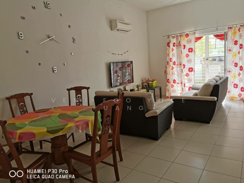2-storey Terraced House for Rent in Bandar Bukit Raja (Klang) - Veni Foo Yoke Fuang - Living Room - PropertyGuru.com.my