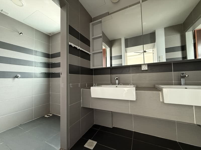 Servis Apartment untuk Dijual di G Residence - Eliin Loo - Bathroom - PropertyGuru.com.my