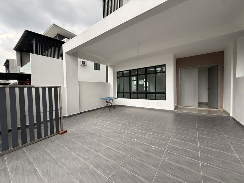 Rumah Teres untuk Dijual di Taman Pulai Bestari (Skudai) - Eliin Loo - Exterior - PropertyGuru.com.my