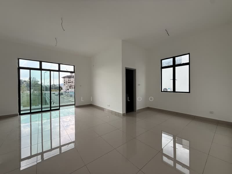 Rumah Teres untuk Dijual di Taman Pulai Bestari (Skudai) - Eliin Loo - Living Room - PropertyGuru.com.my
