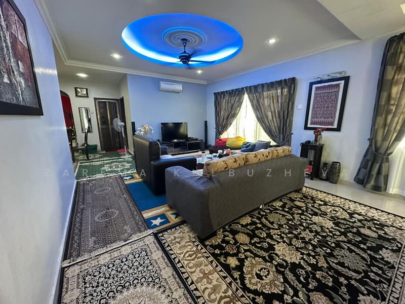 Rumah Banglo untuk Dijual di Rawang (Selangor) - Zarema Kulbuzheva - Living Room - PropertyGuru.com.my