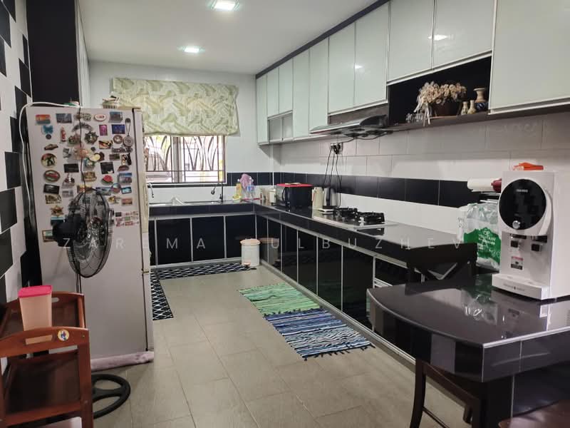 Rumah Banglo untuk Dijual di Rawang (Selangor) - Zarema Kulbuzheva - Kitchen - PropertyGuru.com.my