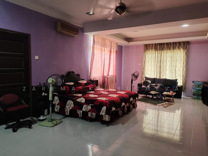 Rumah Banglo untuk Dijual di Rawang (Selangor) - Zarema Kulbuzheva - Bedroom - PropertyGuru.com.my