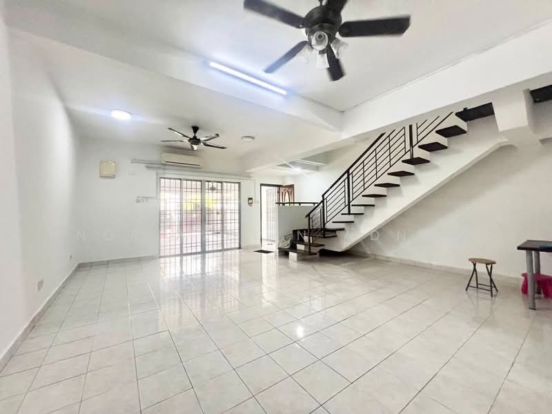 Rumah Teres 2 Tingkat untuk Dijual di Bandar Seri Putra (Bangi) - Nor Azdlin Adnan - PropertyGuru.com.my