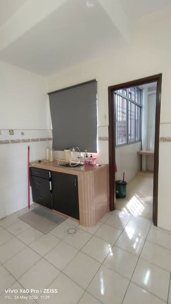 Apartment for Sale at Bayu Puteri - YY Lo - Kitchen - PropertyGuru.com.my
