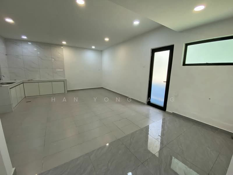 Semi-Detached House for Sale in Taman Kebun Teh (Johor Bahru) - Han Yong Ang - Kitchen - PropertyGuru.com.my