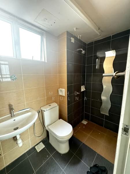 Service Residence for Sale at Mutiara Anggerik - Muhd Khairulnawawi Kamaruddin - PropertyGuru.com.my