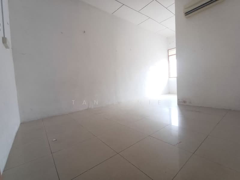 2-storey Terraced House for Sale in Taman Selesa (Nibong Tebal) - Tan ANNIE - Interior - PropertyGuru.com.my