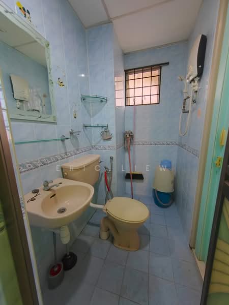 Condominium for Sale at Forest Green - Eric Liew - Bathroom - PropertyGuru.com.my