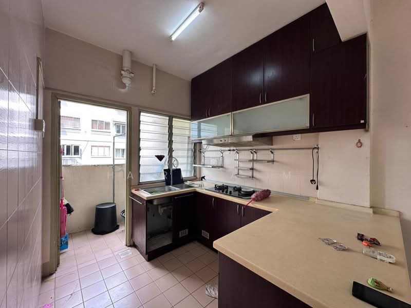 Pangsapuri untuk Dijual di Pangsapuri Randa - Hairi Halim - PropertyGuru.com.my