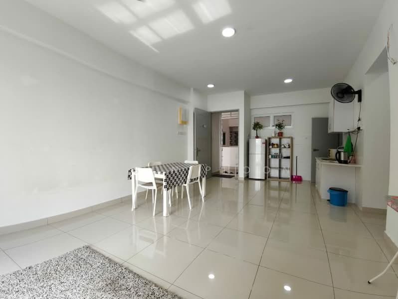 Condominium for Sale at Tropicana Bay Residences - Jason Phoon - Dining Room - PropertyGuru.com.my