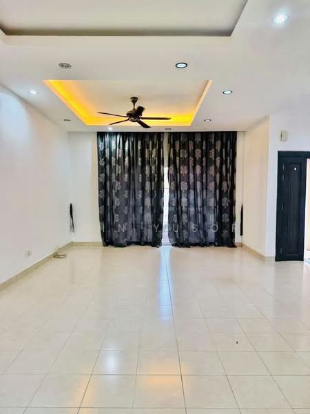 2-storey Terraced House for Rent in Denai Alam (Shah Alam) - Erin Yusof - Living Room - PropertyGuru.com.my