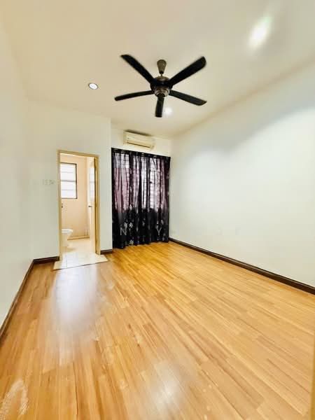 2-storey Terraced House for Rent in Denai Alam (Shah Alam) - Erin Yusof - Bedroom - PropertyGuru.com.my