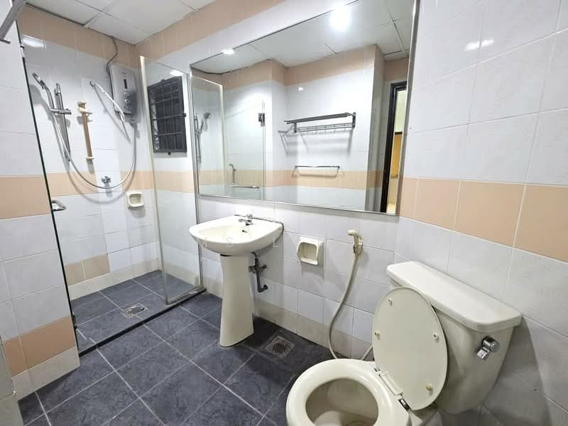 Condominium for Rent at Villa Puteri - Ms Ling - Bathroom - PropertyGuru.com.my