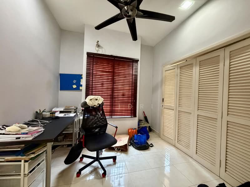 Rumah Berkembar untuk Dijual di Kipark Sri Utara (Batu) - Ali Idris - Study - PropertyGuru.com.my