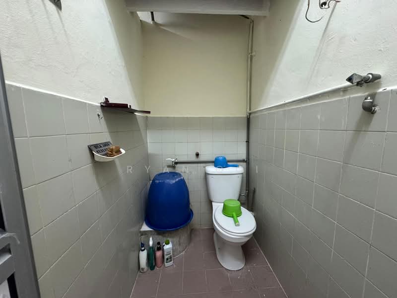 Rumah Teres 1 Tingkat untuk Dijual di Simpang Empat (Kedah) - Ryan Ooi - Bathroom - PropertyGuru.com.my