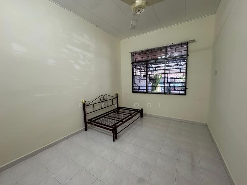 Rumah Teres 1 Tingkat untuk Dijual di Simpang Empat (Kedah) - Ryan Ooi - Bedroom - PropertyGuru.com.my
