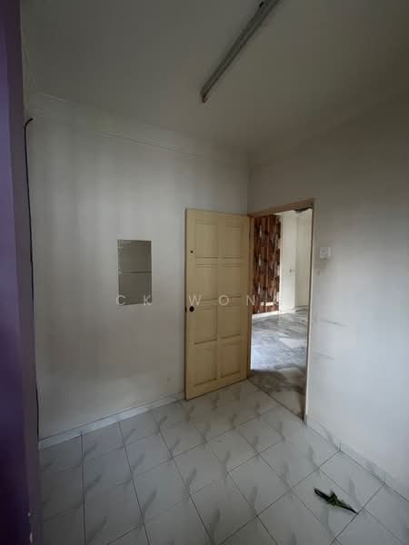 Apartment for Sale at Teratai Mewah Apartment Block 15,17,19,21 - CK Wong - Interior - PropertyGuru.com.my