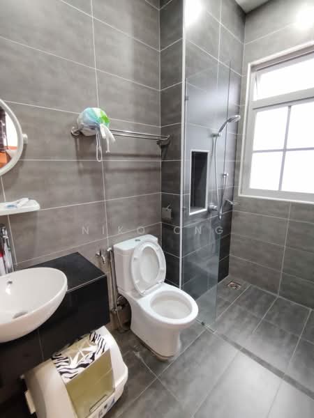 Rumah Kluster untuk Dijual di Taman Ekoflora (Johor Bahru) - Niko Ong - Bathroom - PropertyGuru.com.my