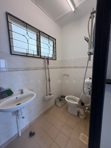 Pangsapuri untuk Disewa di Pangsapuri Saraka - Joey Wong - Bathroom - PropertyGuru.com.my