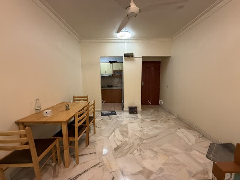 Pangsapuri untuk Disewa di Pangsapuri Saraka - Joey Wong - Dining Room - PropertyGuru.com.my