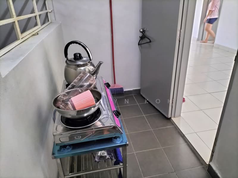 Condominium for Rent at Residensi Desa Satumas - Jocelyn Koh - Kitchen - PropertyGuru.com.my