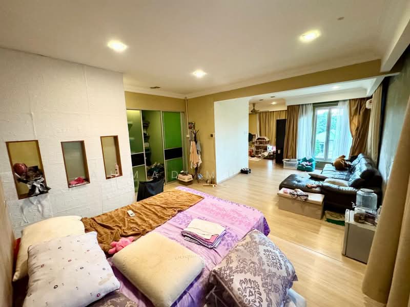 Rumah Teres 3 Tingkat untuk Dijual di U5, Taman Subang Bestari (Shah Alam) - Ahmad Muslim - Bedroom - PropertyGuru.com.my