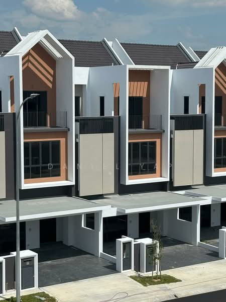 2-storey Terraced House for Sale in Bandar Gamuda Gardens (Rawang) - Daniel Yap - Exterior - PropertyGuru.com.my