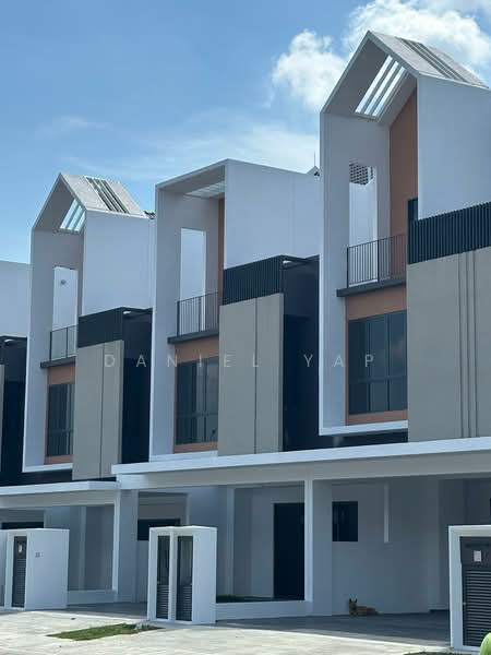 2-storey Terraced House for Sale in Bandar Gamuda Gardens (Rawang) - Daniel Yap - Exterior - PropertyGuru.com.my