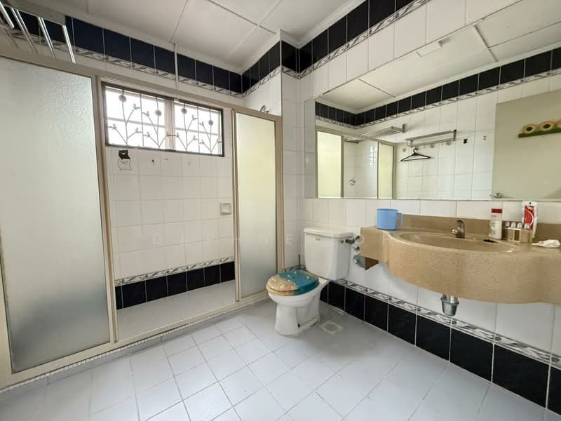 Rumah Teres 2-Tingkat untuk Dijual di Bukit Rahman Putra (Sungai Buloh) - Daphne Loh - Bathroom - PropertyGuru.com.my